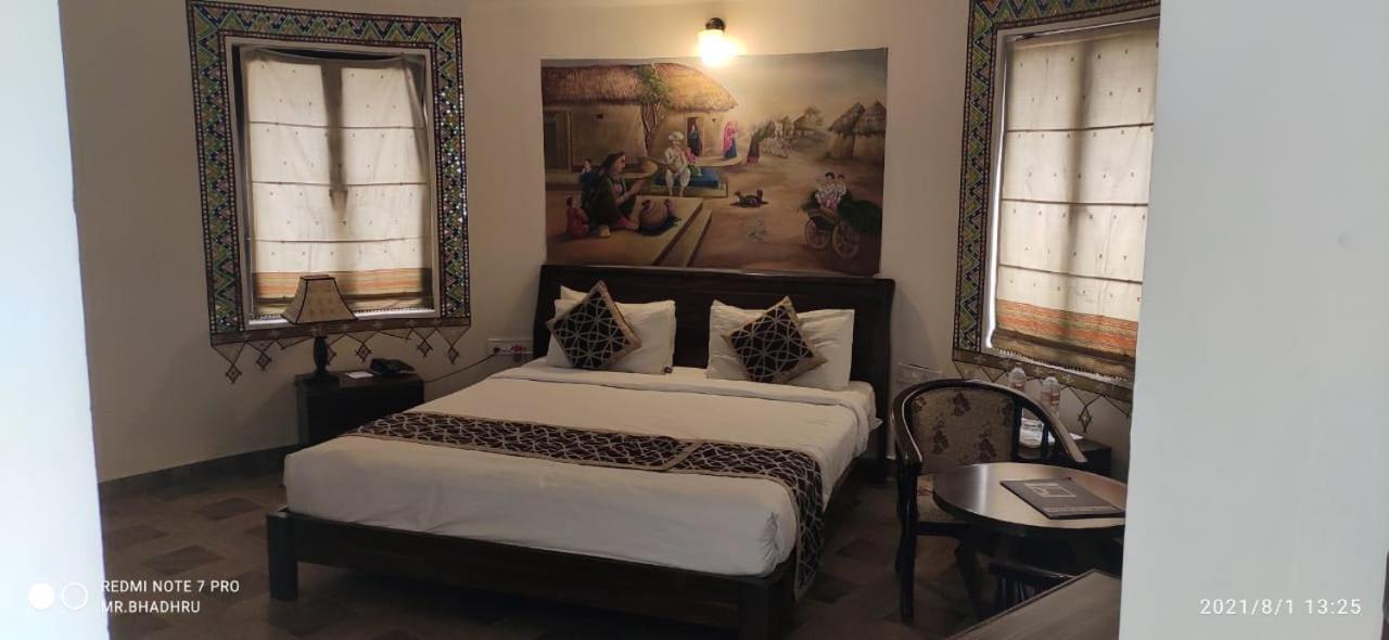 Seven Sky Clarks Exotica Hotel Будж Екстериор снимка