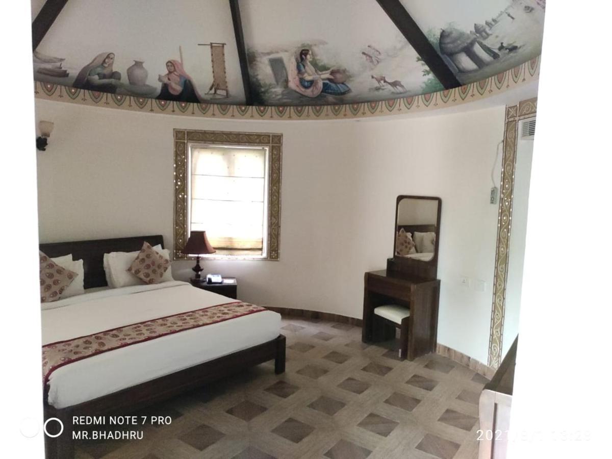 Seven Sky Clarks Exotica Hotel Будж Екстериор снимка
