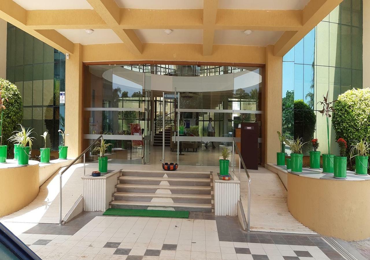 Seven Sky Clarks Exotica Hotel Будж Екстериор снимка